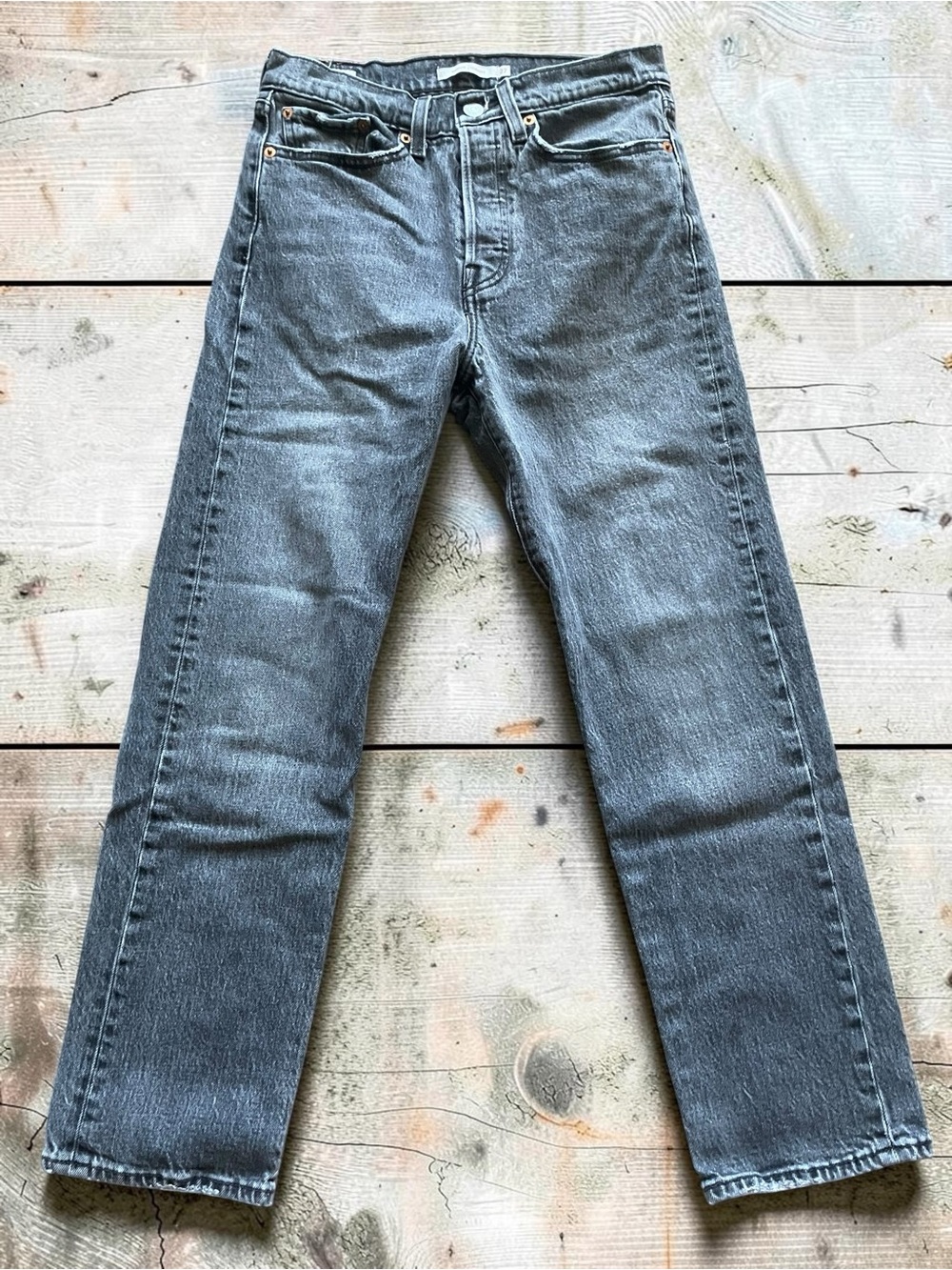 Levi's Wedgie Straight Leg Women’s Jeans in Charcoal Size 27